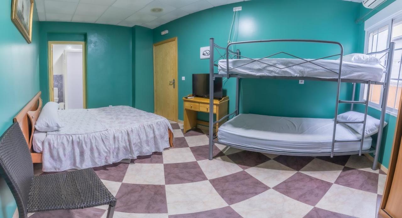 Albergue Rojo Plata Torremegía Екстериор снимка
