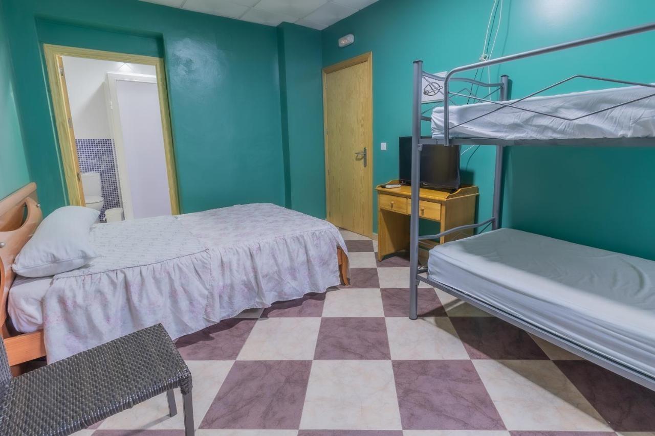 Albergue Rojo Plata Torremegía Екстериор снимка