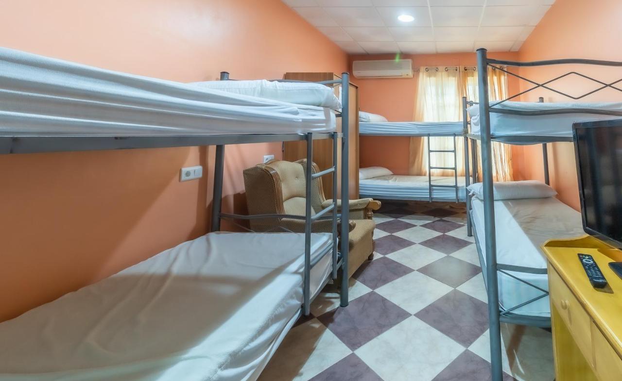 Albergue Rojo Plata Torremegía Екстериор снимка